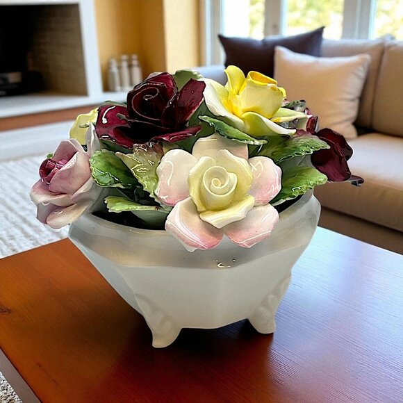 VTG Royal Doulton English Bone China Flower Posy Hand Crafted & Painted Roses 4" - Picture 3 of 6